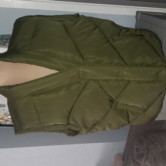 Women Blank NYC Matcha Latte Vest - Picture 6 of 9